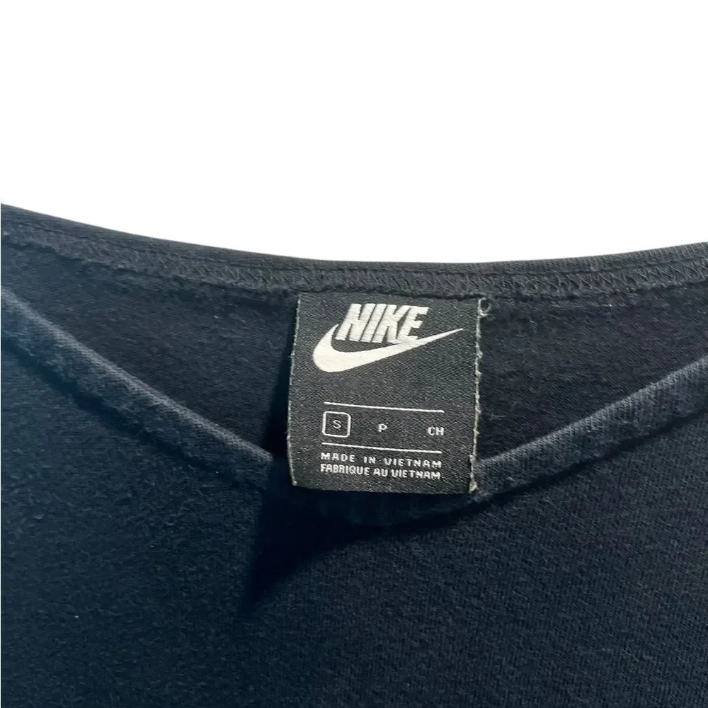 Nike this black